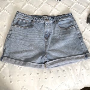 Mom jean shorts, brand new